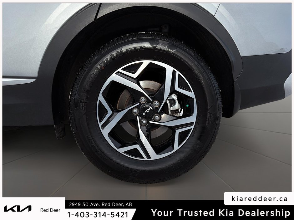 2024 Kia Sportage LX-8