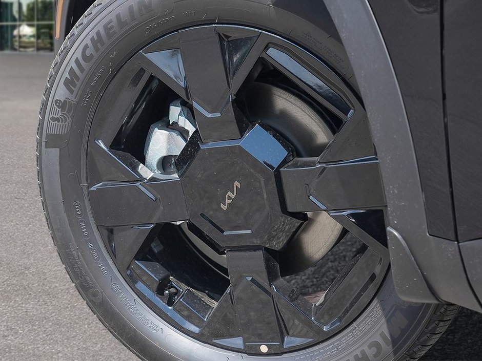2026 Kia Sportage X-Line Remote Start | Wireless Charger | Heated Seats |Heated Wheel | Kia Connect | Push Start | Roof Rails