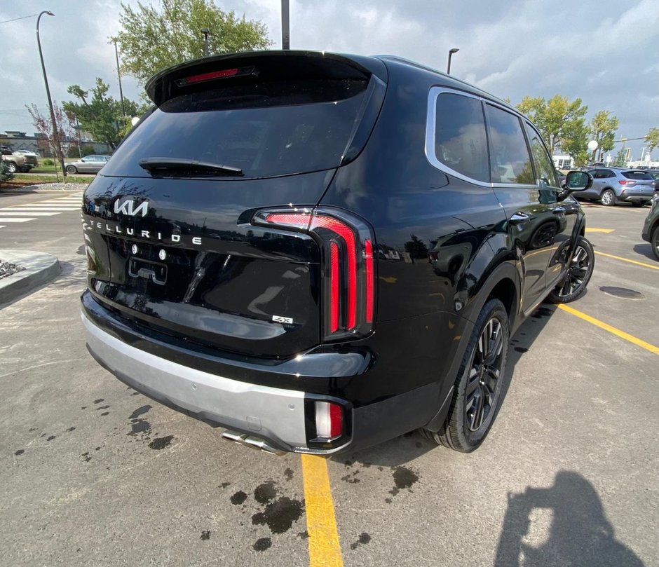 2024 Kia Telluride SX Limited - Black-4