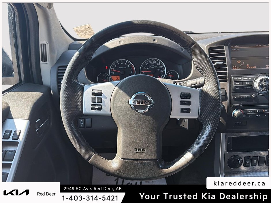 2012 Nissan Pathfinder SV-10