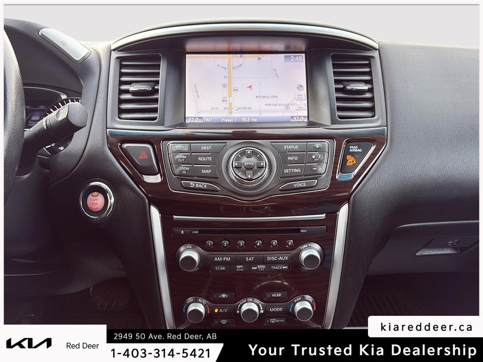 2014 Nissan Pathfinder Platinum-12