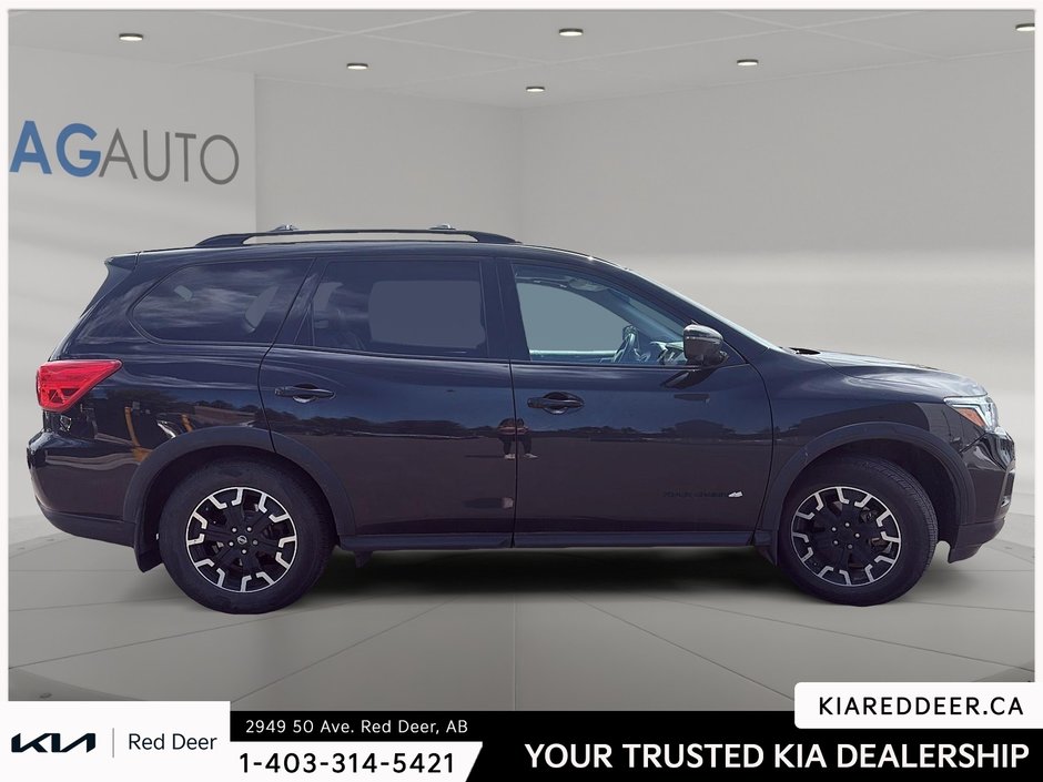 2019 Nissan Pathfinder SL-5