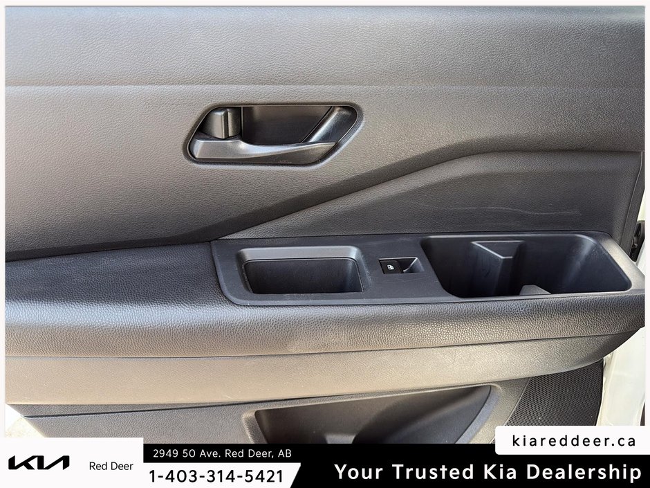 2024 Nissan Pathfinder SV-19