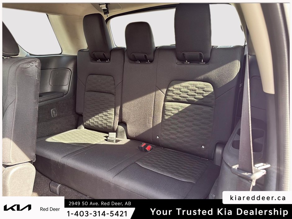 2024 Nissan Pathfinder SV-21