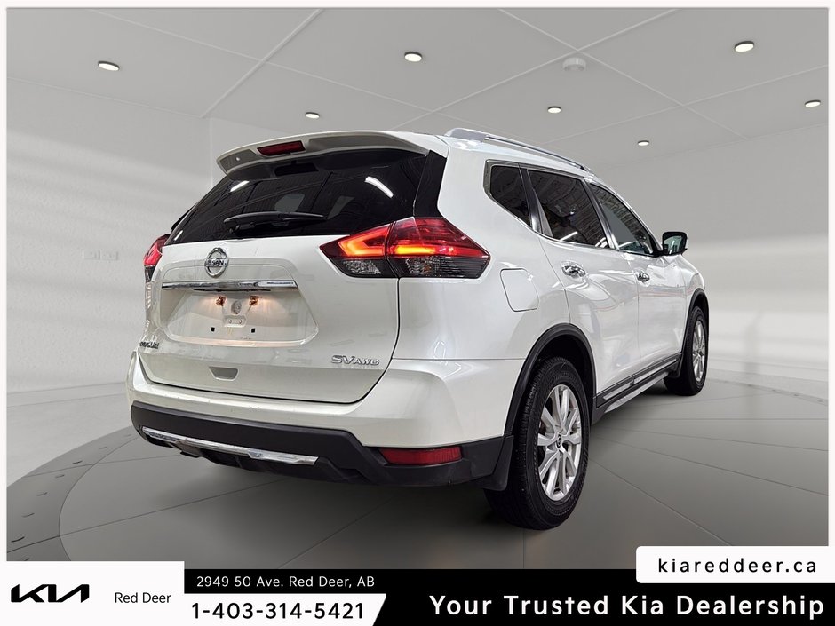 2017 Nissan Rogue SV-4