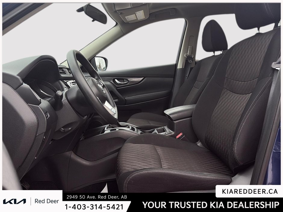 2018 Nissan Rogue S-9