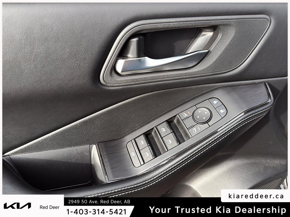 2025 Nissan Rogue SV-17