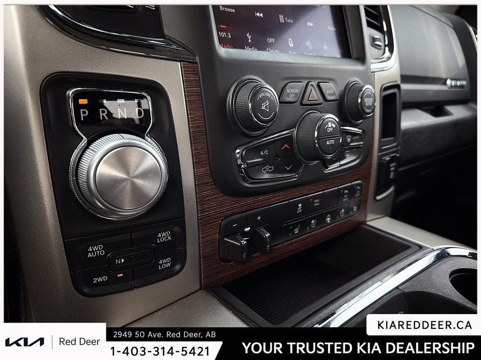 2019 Ram 1500 Classic Laramie-13