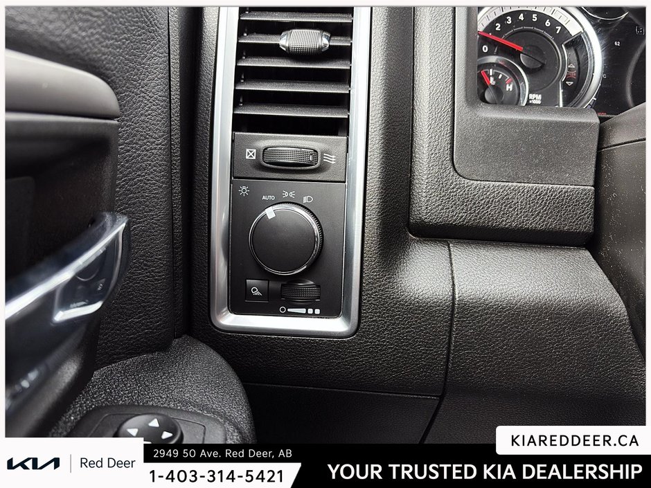 2022 Ram 1500 Classic Warlock-15