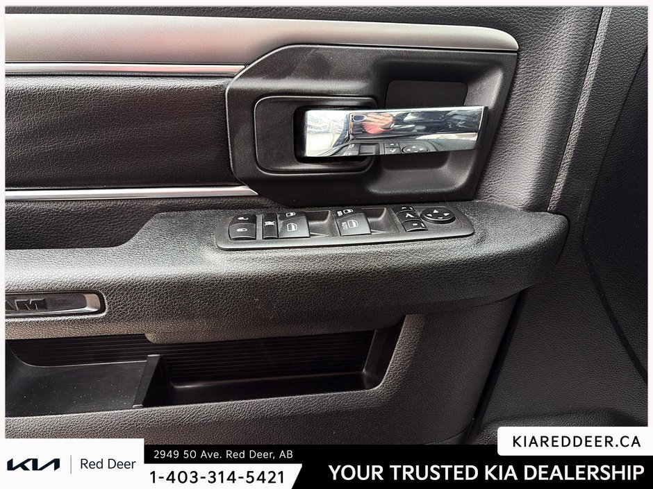 2022 Ram 1500 Classic Warlock-16