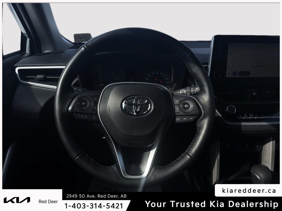 2024 Toyota Corolla Cross LE-10