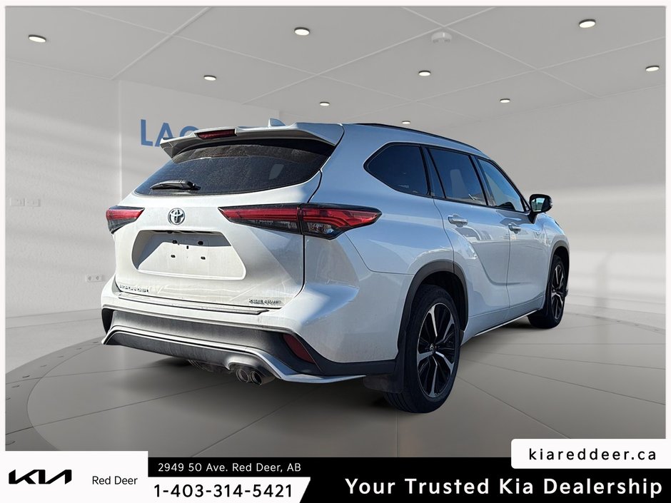 2021 Toyota Highlander XSE-4