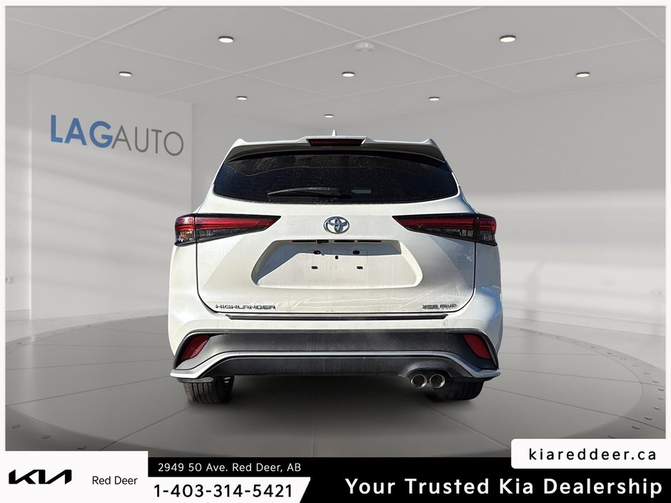 2021 Toyota Highlander XSE-3
