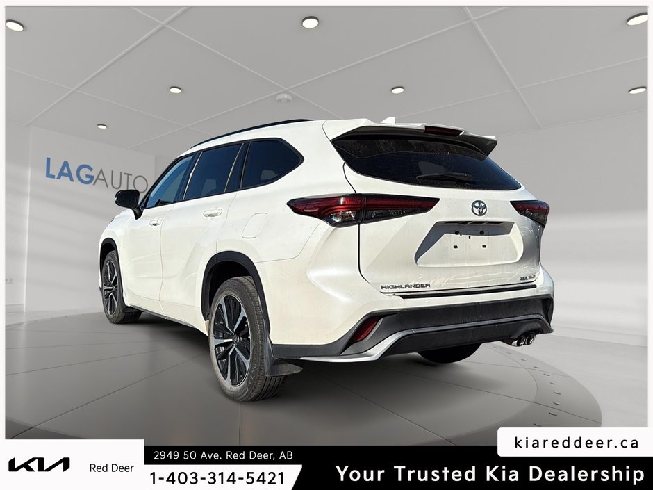 2021 Toyota Highlander XSE-2