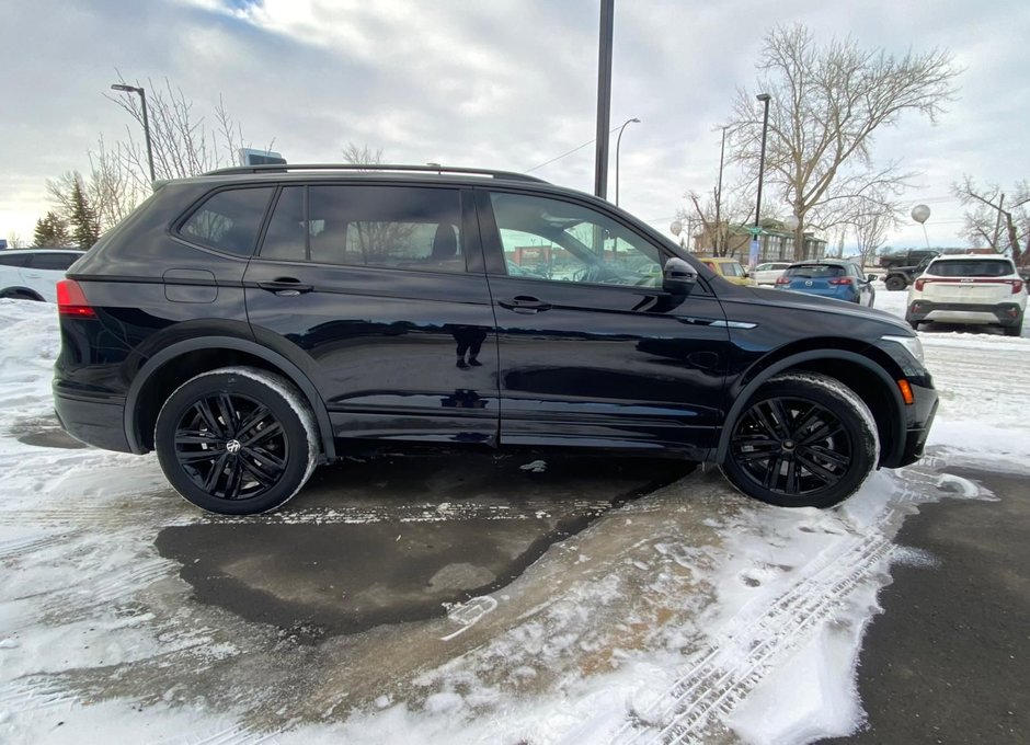 2022 Volkswagen Tiguan Comfortline R-Line Black Edition-5