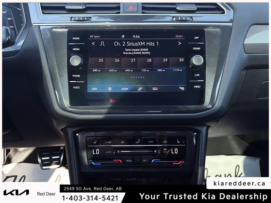 2024 Volkswagen Tiguan Comfortline R-Line Black Edtion-12