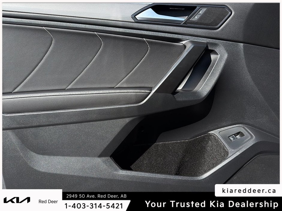 2024 Volkswagen Tiguan Comfortline R-Line Black Edtion-17