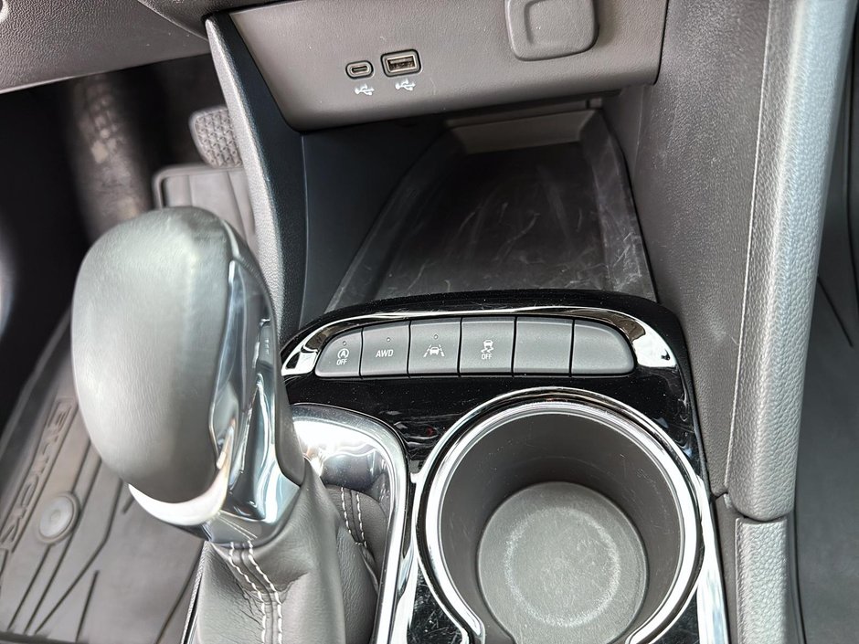 Buick Encore GX SPORT TOURING 2024-15