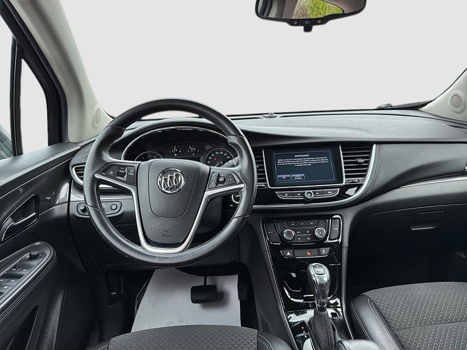 Buick Encore SPORT TOURING  || APPLE CARPLAY || DEMARREUR || 2017-9