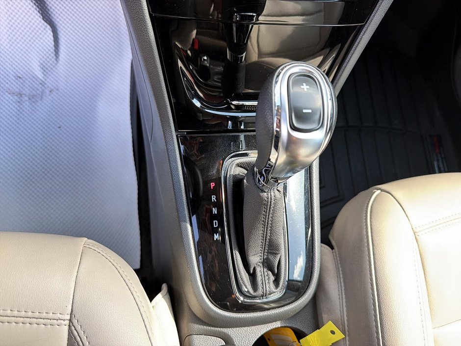2018 Buick Encore Essence Heated seats + Back up Camera