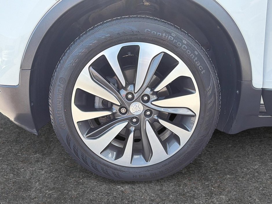 2018 Buick Encore Essence Heated seats + Back up Camera