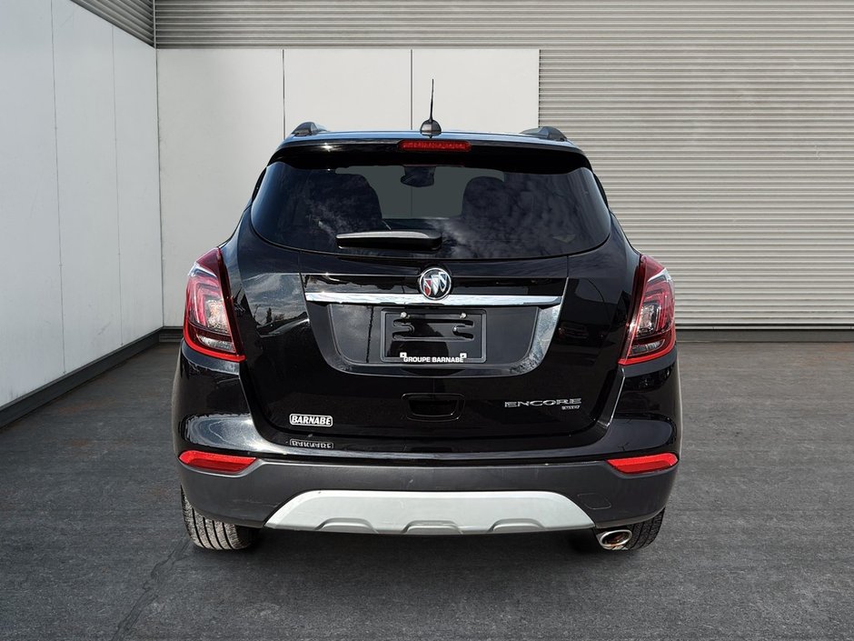 2022 Buick Encore Preferred-2