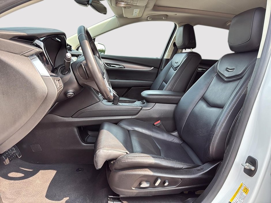 2017 Cadillac XT5 Luxury-8