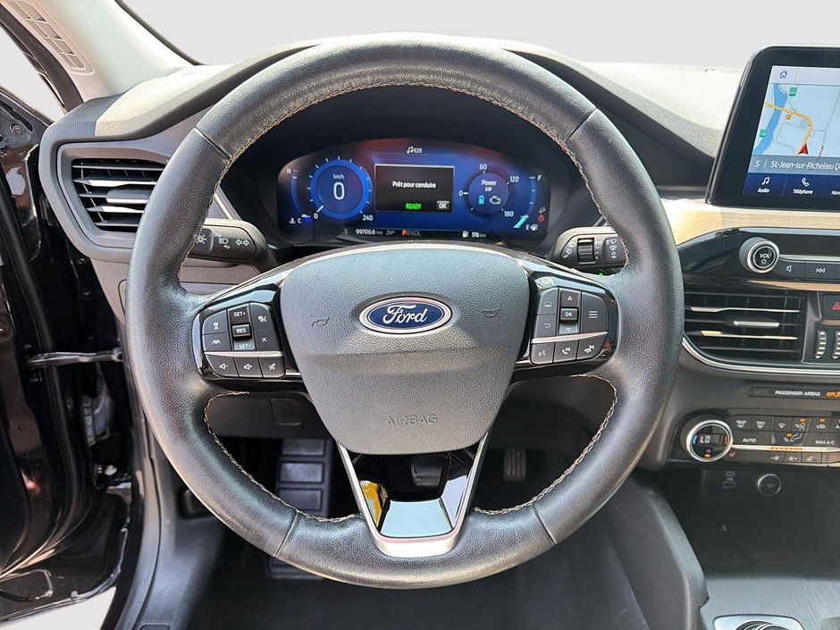 Ford Escape Titanium Hybrid 2021 AWD + Toit ouvrant + Cuir + Camera de recul
