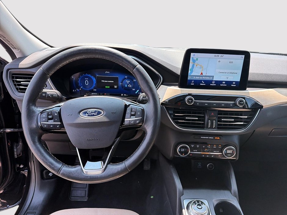 Ford Escape Titanium Hybrid 2021 AWD + Toit ouvrant + Cuir + Camera de recul