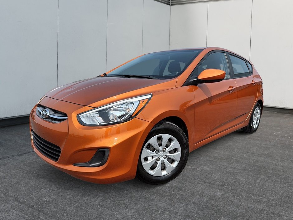 2016 Hyundai Accent LE-0