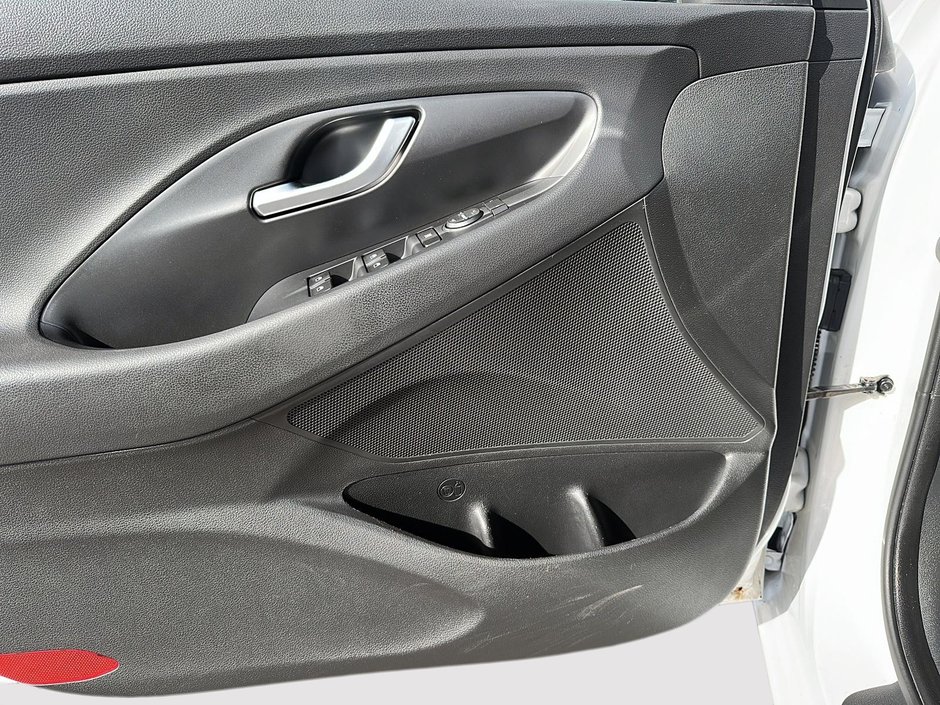2018 Hyundai Elantra GT GLS-9