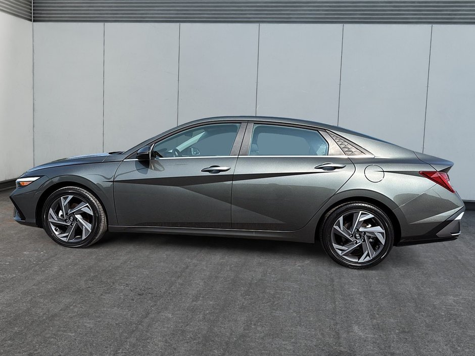 Hyundai Elantra Hybrid Luxury 2025 Toit ouvrant + Navi + cuir