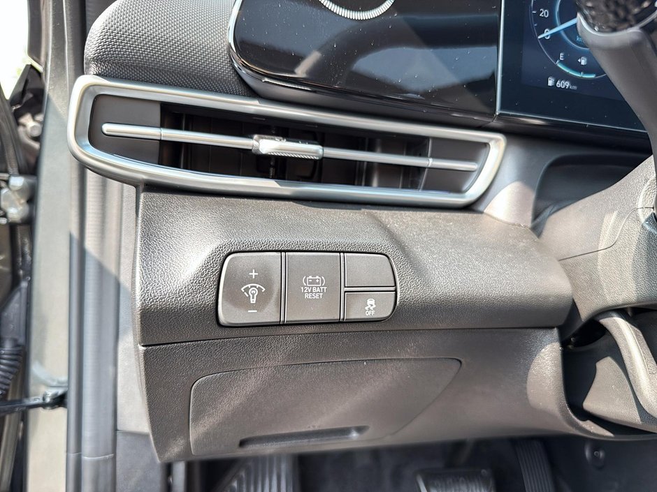 Hyundai Elantra Hybrid Luxury 2025 Toit ouvrant + Navi + cuir
