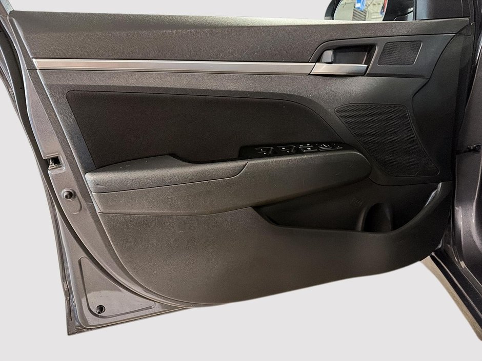 Hyundai Elantra Preferred 2020 Carplay + Sièges chauffants + Caméra de recul
