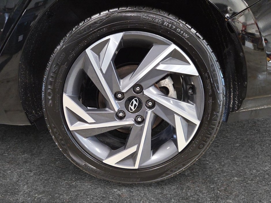 Hyundai Elantra Preferred  Ensemble Tech 2025 | TOIT-OUVRANT - CUIR - APPLECARPLAY |