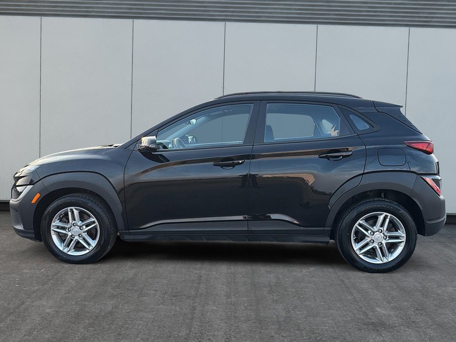 2023 Hyundai Kona Essential-4