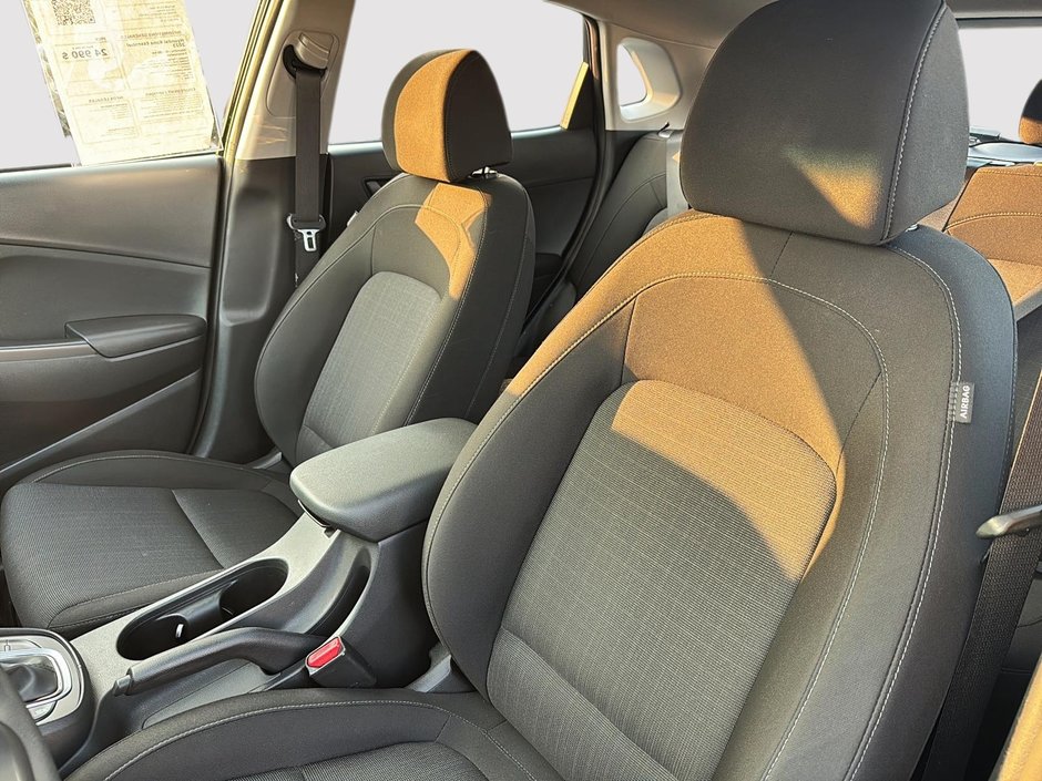 2023 Hyundai Kona Essential-8