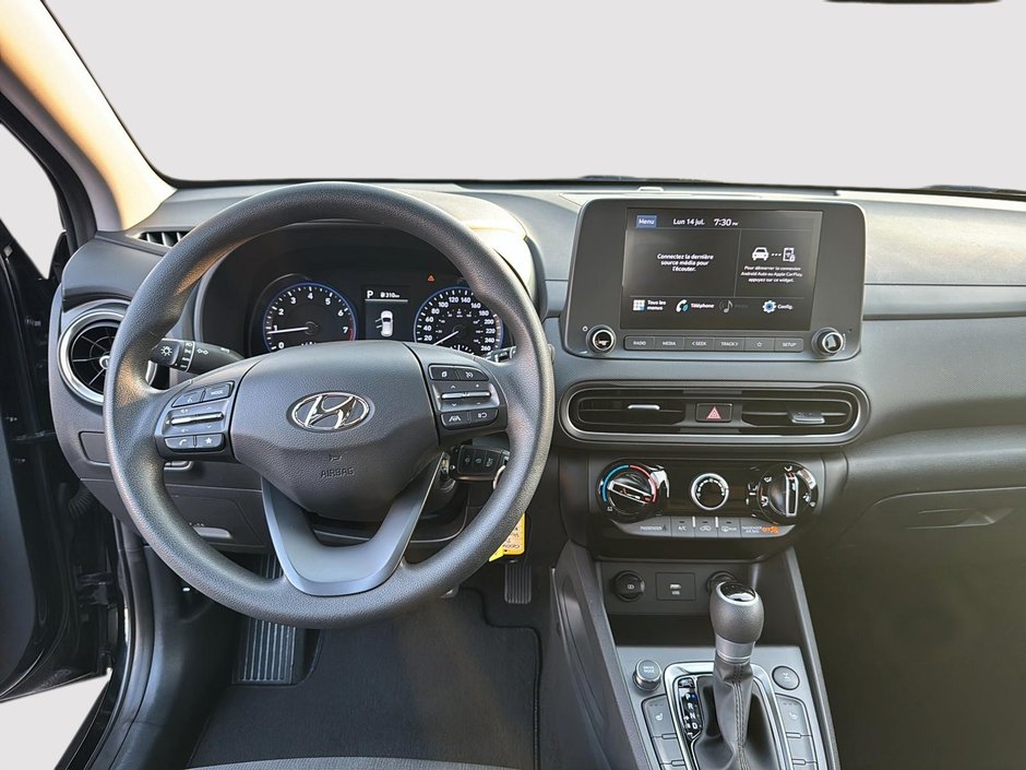 2023 Hyundai Kona Essential-9