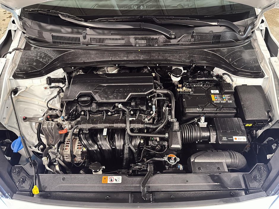 Hyundai Kona Essential 2023-7