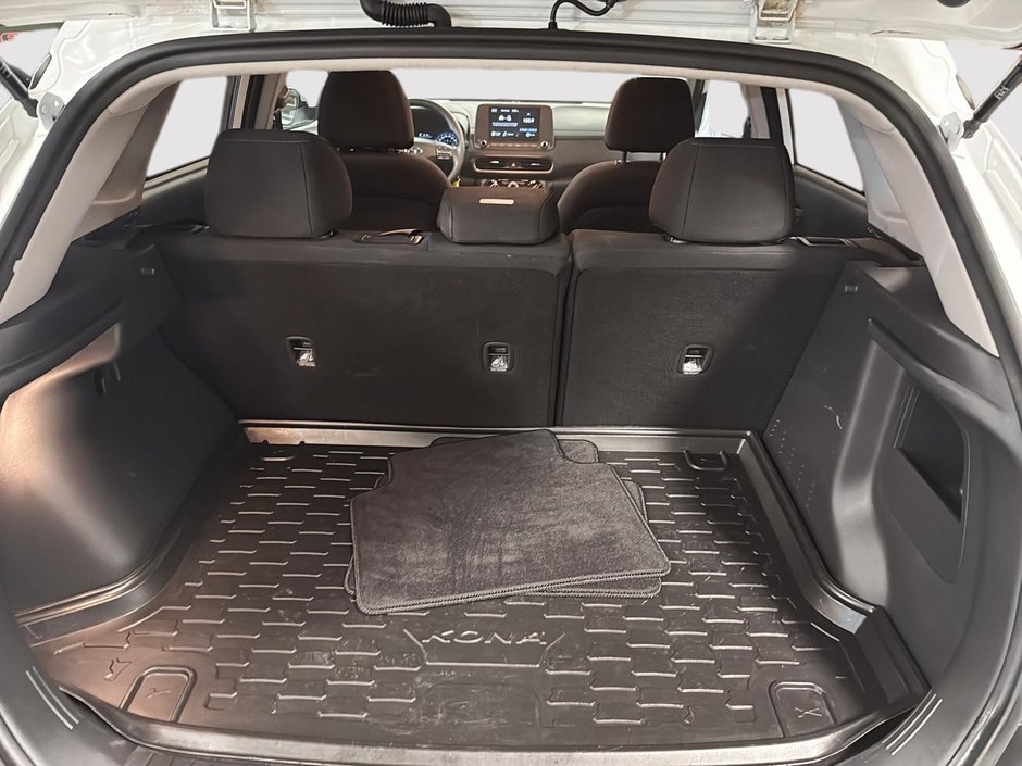 Hyundai Kona Essential 2023-5
