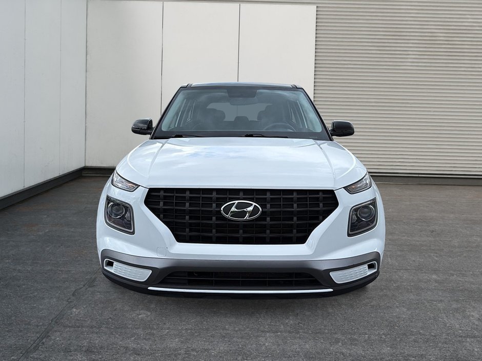 Hyundai Venue Essential 2021-1