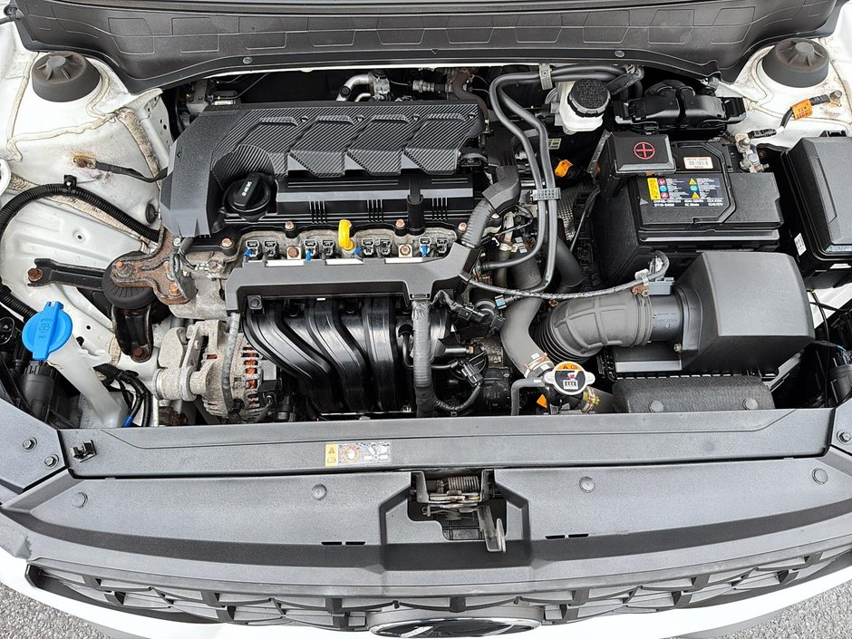 Hyundai Venue Essential 2021-7