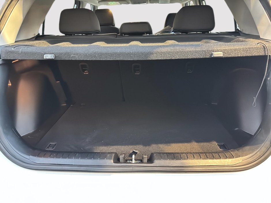 Hyundai Venue Essential 2021-5