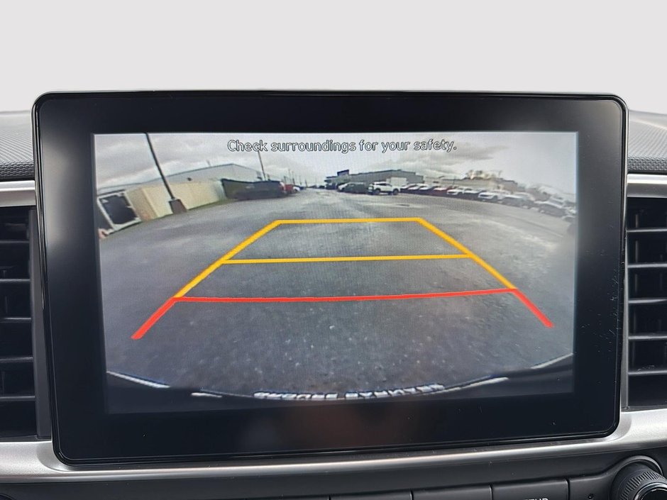 Hyundai Venue Essential 2021-15
