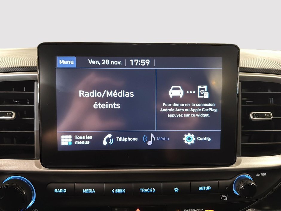 2022 Hyundai Venue Essential-16
