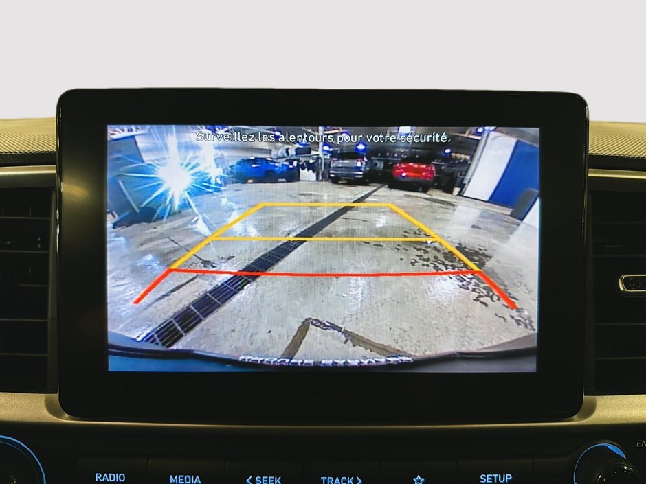 2022 Hyundai Venue Essential-15