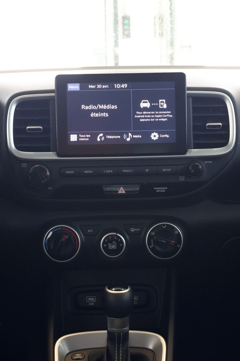 2023 Hyundai Venue ESSENTIEL | LIKE NEW ! |