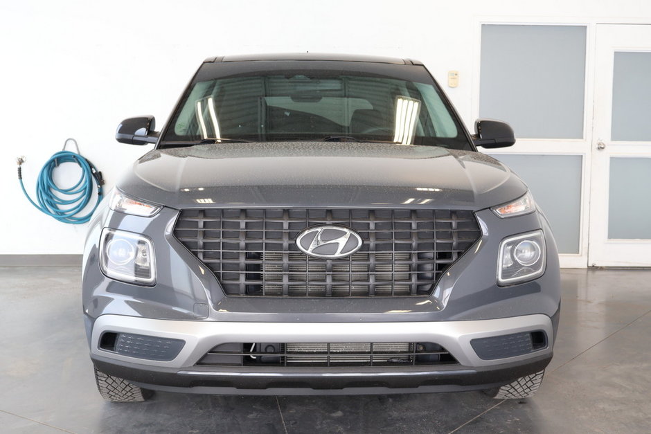 2023 Hyundai Venue ESSENTIEL | LIKE NEW ! |