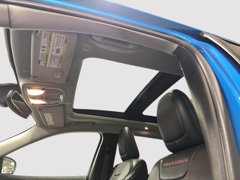 Jeep Cherokee Trailhawk Elite 2021-16