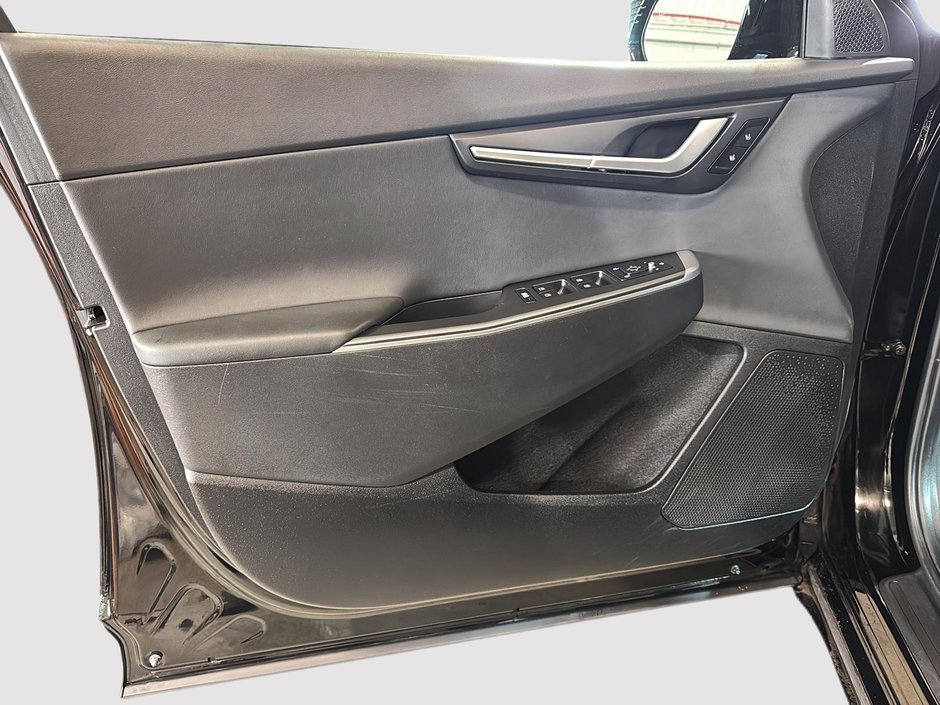 2024 Kia EV6 LAND AWD AWD LONG RANGE + Carplay + Back up camera